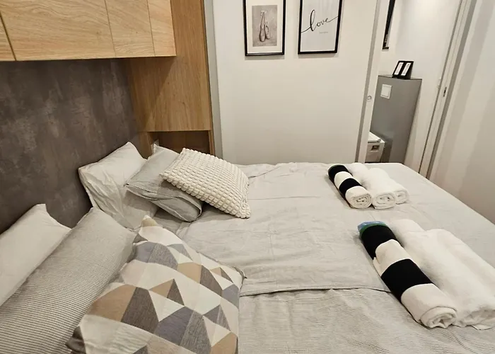 아파트 Silver Moon Mit Klimaanlage By Interhome